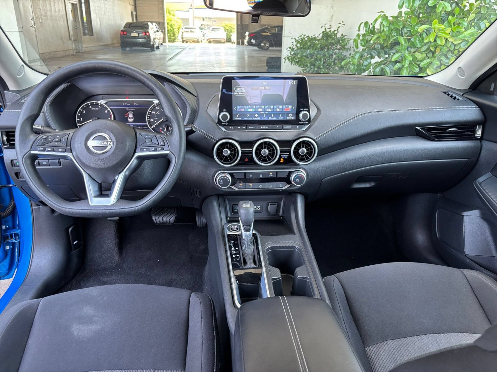 Used 2025 Nissan Sentra SV FWD image 32