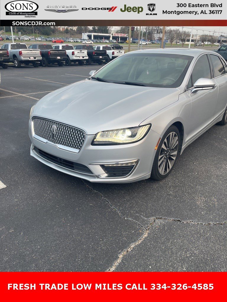 Used 2017 Lincoln MKZ Reserve image 1