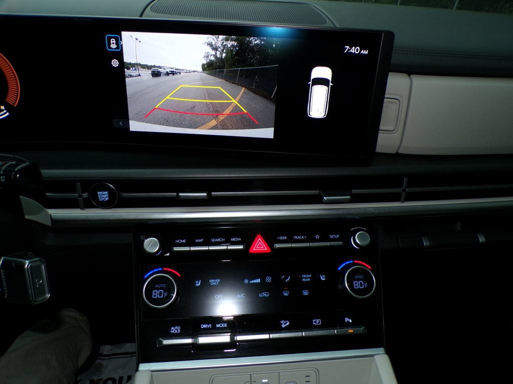 Certified 2024 Hyundai Santa Fe SEL FWD image 25