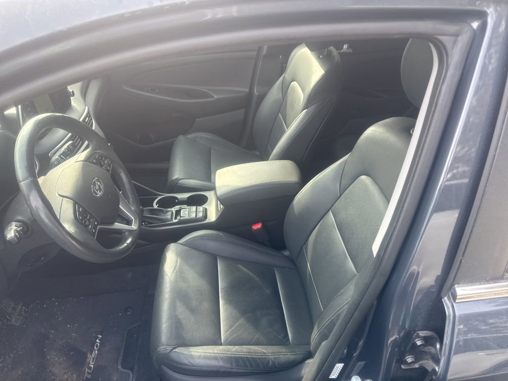 Used 2019 Hyundai Tucson Ultimate w/ Cargo Package image 24