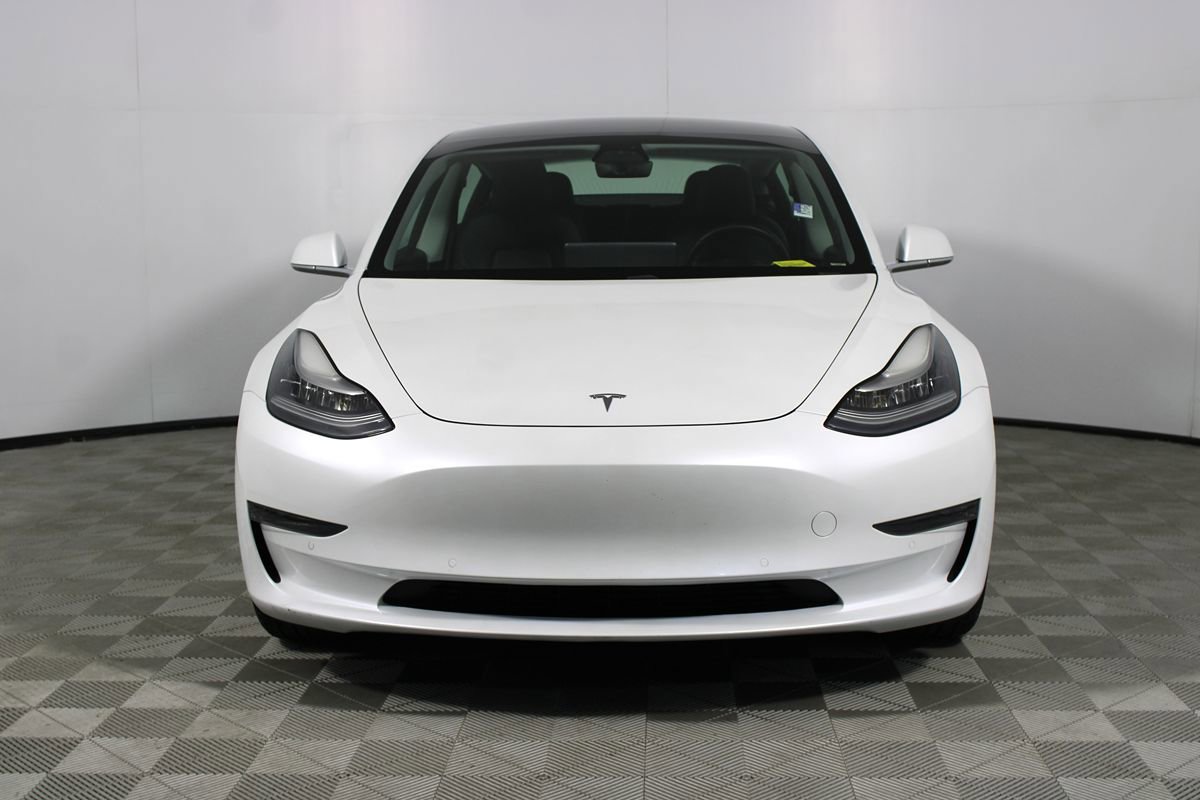 Used 2020 Tesla Model 3 Standard Range Plus image 23