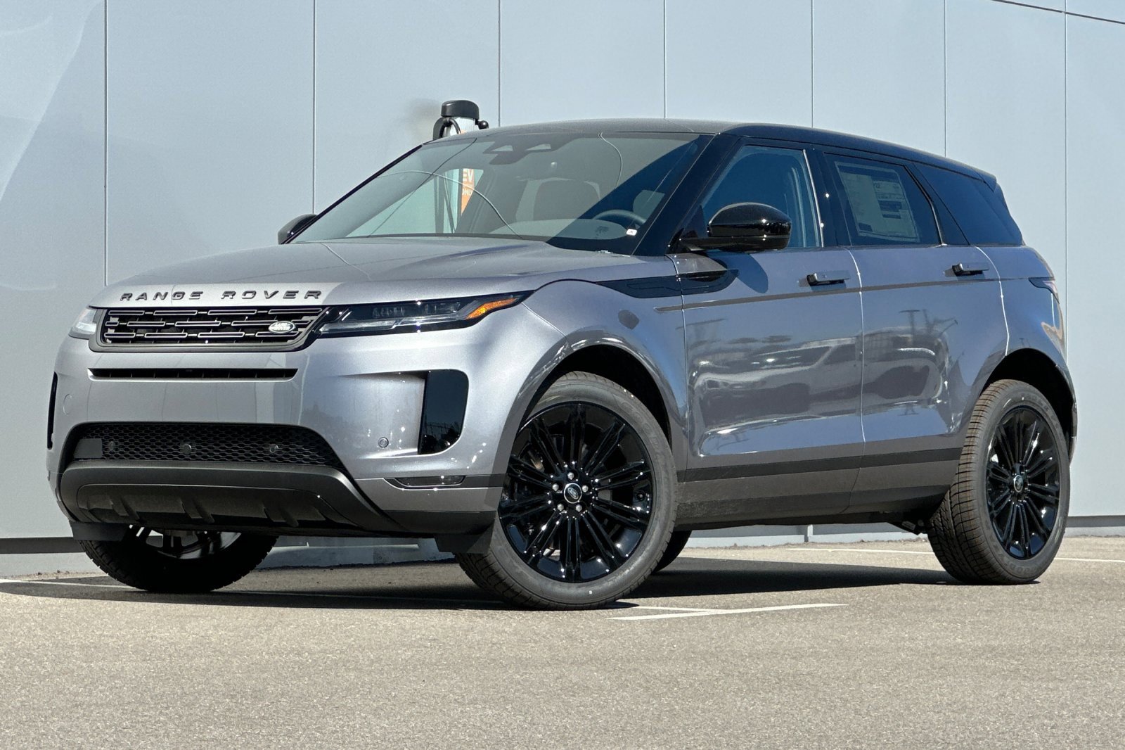 New 2026 Land Rover Range Rover Evoque S image 1