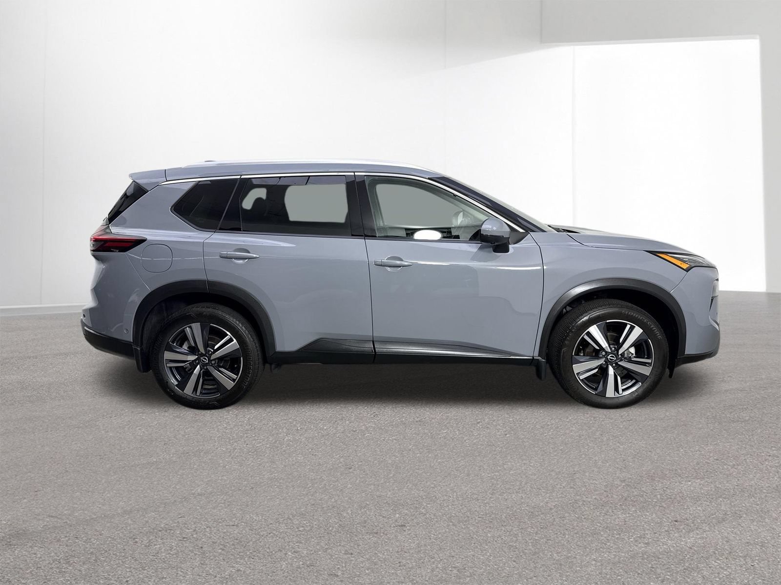 Used 2024 Nissan Rogue SL w/ SL Premium Package AWD/4WD image 37