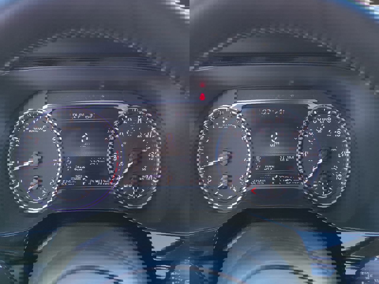 Used 2025 Nissan Pathfinder SV image 26