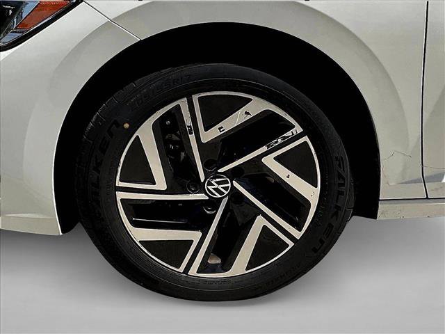 Used 2024 Volkswagen Jetta SEL FWD image 8