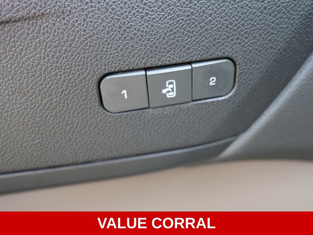Used 2017 GMC Acadia Limited SLT AWD/4WD image 17