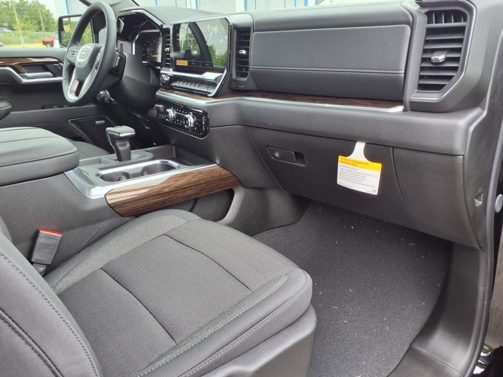 New 2026 GMC Sierra 1500 Elevation image 11