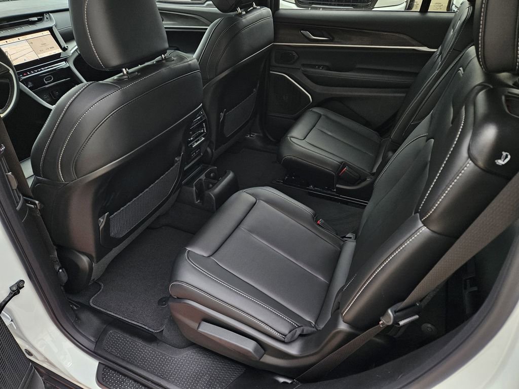 New 2026 Jeep Grand Cherokee L Limited AWD/4WD image 14