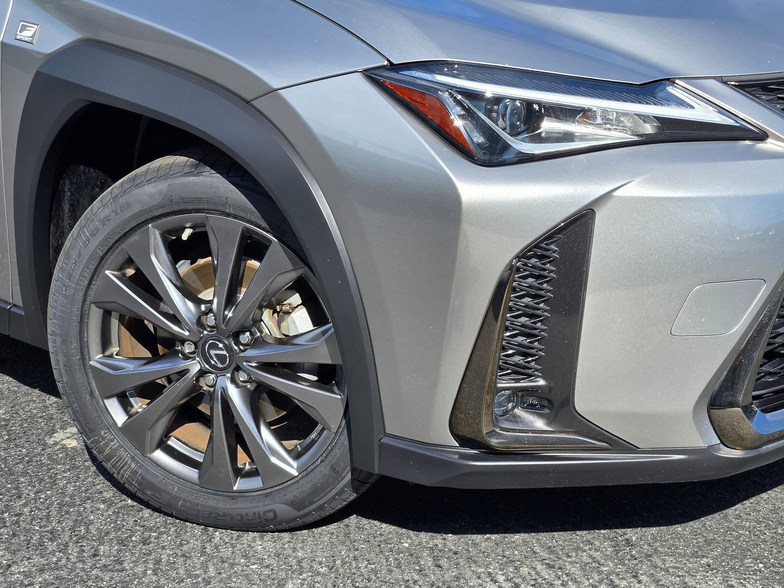 Used 2019 Lexus UX 200 F Sport w/ F Sport Premium Package FWD image 9