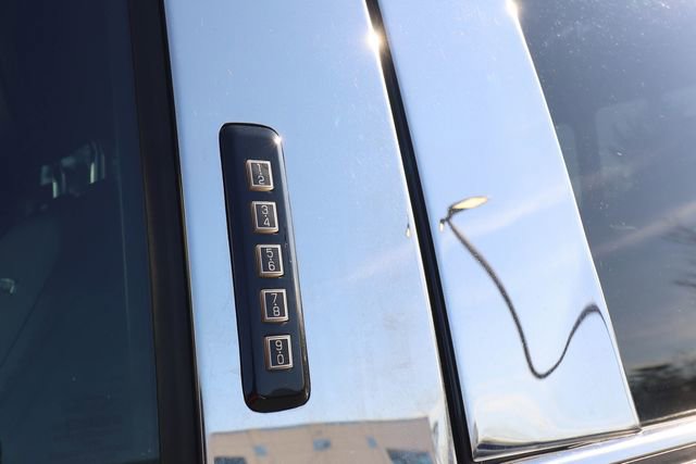 Used 2015 Ford F150 Platinum w/ Max Trailer Tow Package image 32