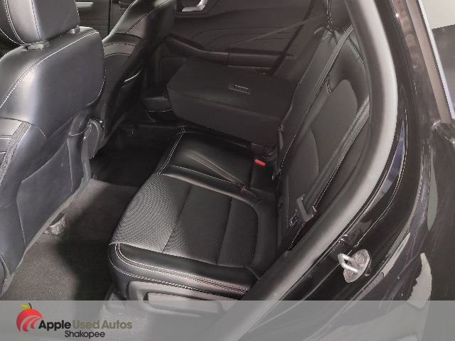 Used 2024 Ford Escape Platinum image 34