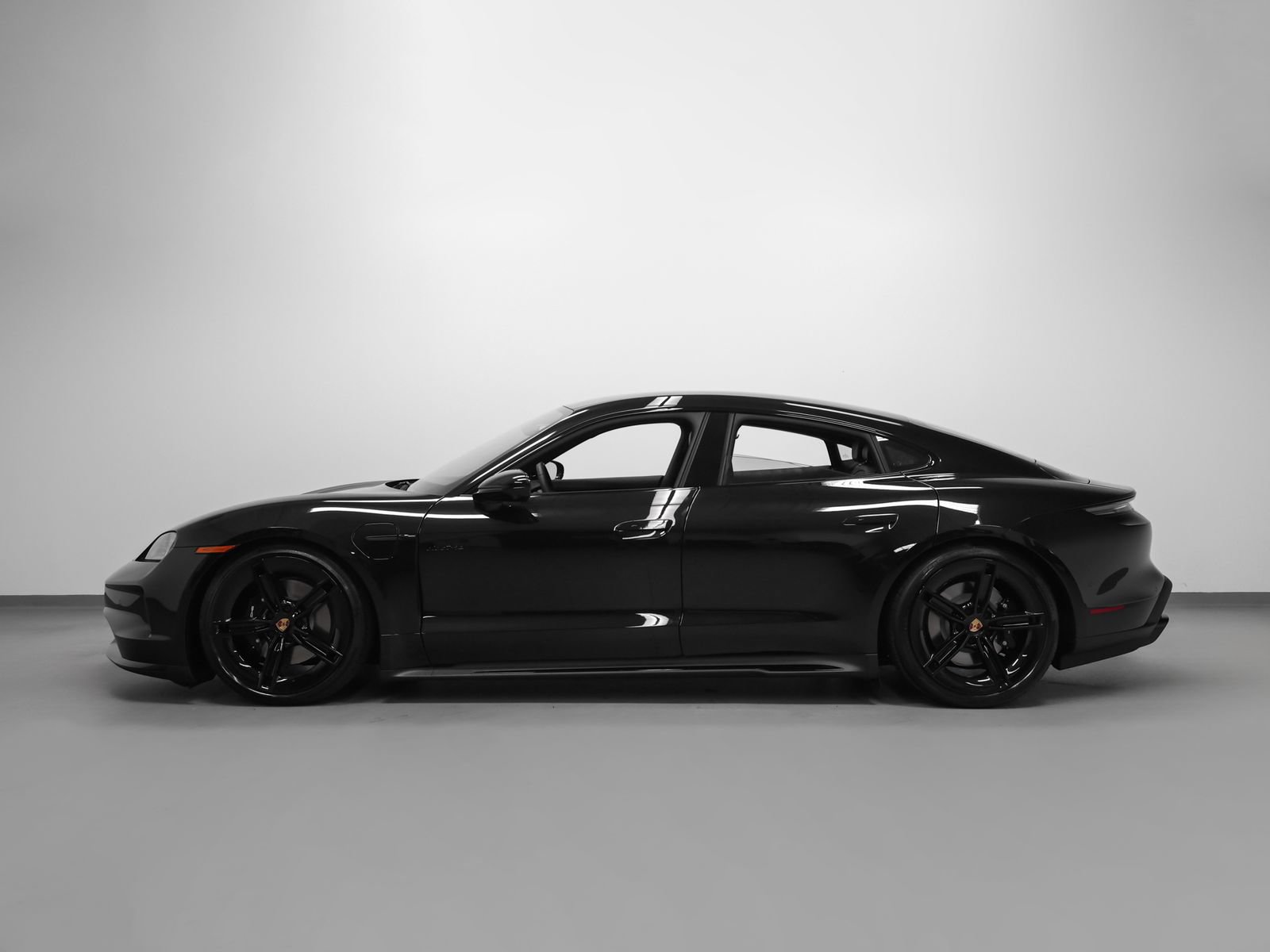 New 2026 Porsche Taycan AWD/4WD image 2