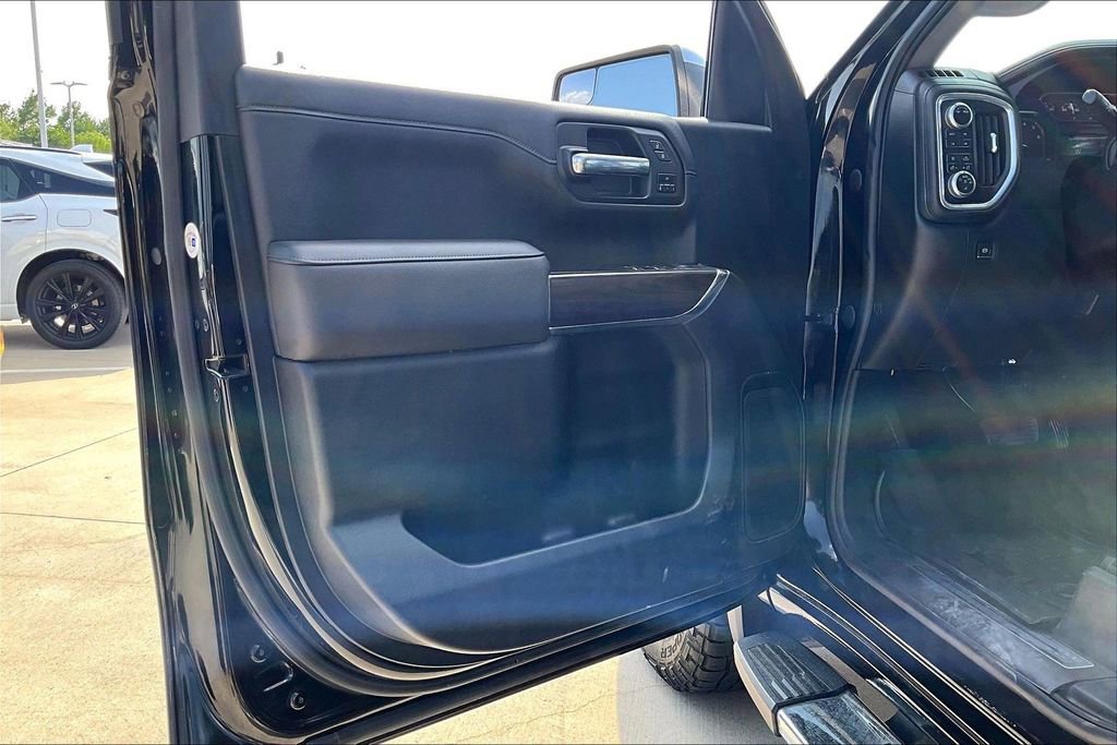 Used 2021 GMC Sierra 1500 SLT w/ SLT Premium Package AWD/4WD image 20