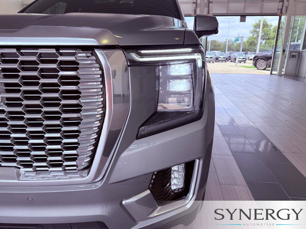 Used 2023 GMC Yukon Denali RWD image 10