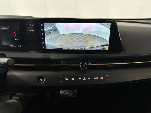 Used 2023 Nissan Ariya FWD image 22
