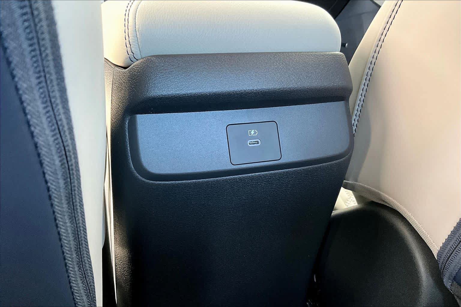 New 2026 Nissan Sentra SL FWD image 18