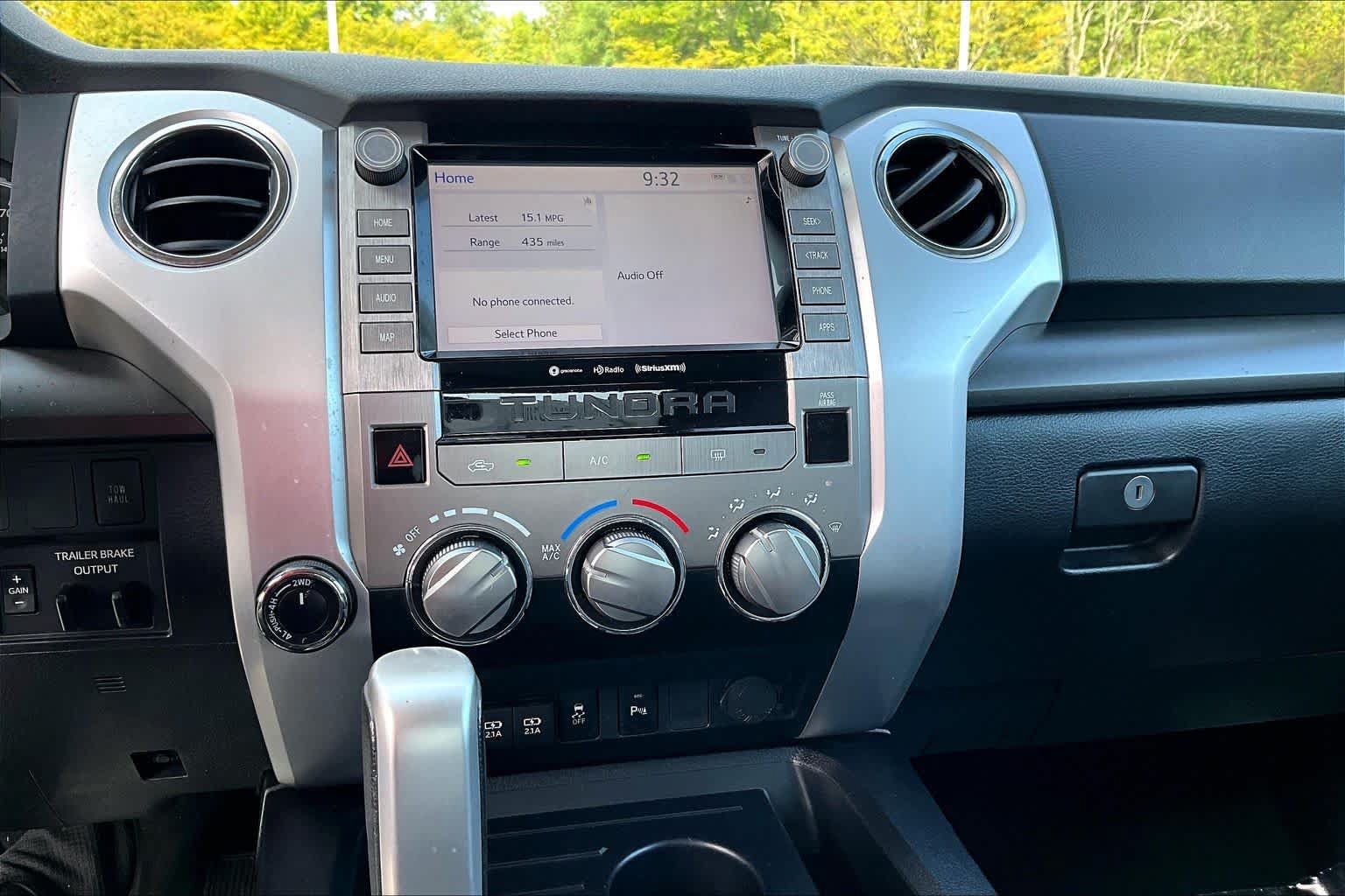 Used 2020 Toyota Tundra SR5 w/ SR5 Convenience Package AWD/4WD image 35