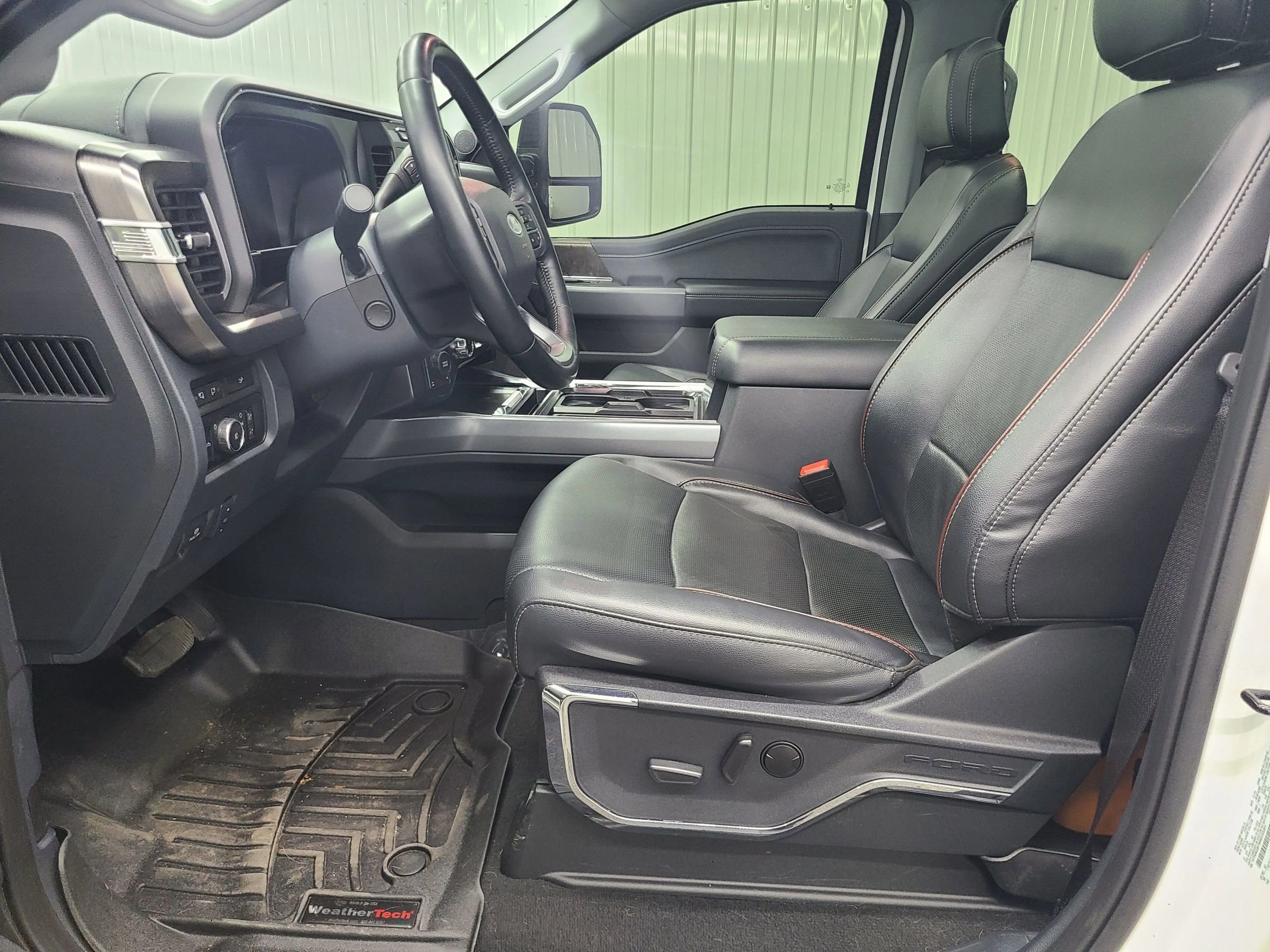 Used 2024 Ford F250 Lariat w/ Sport Appearance Package image 21