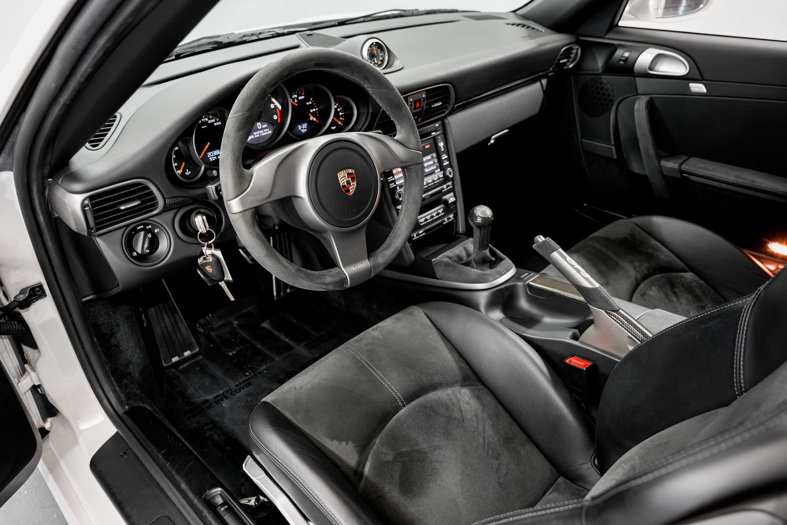 Used 2010 Porsche 911 GT3 RWD image 9