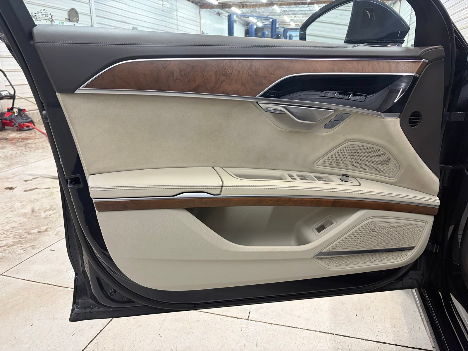 Used 2021 Audi A8 L 4.0T w/ Luxury Package AWD/4WD image 7