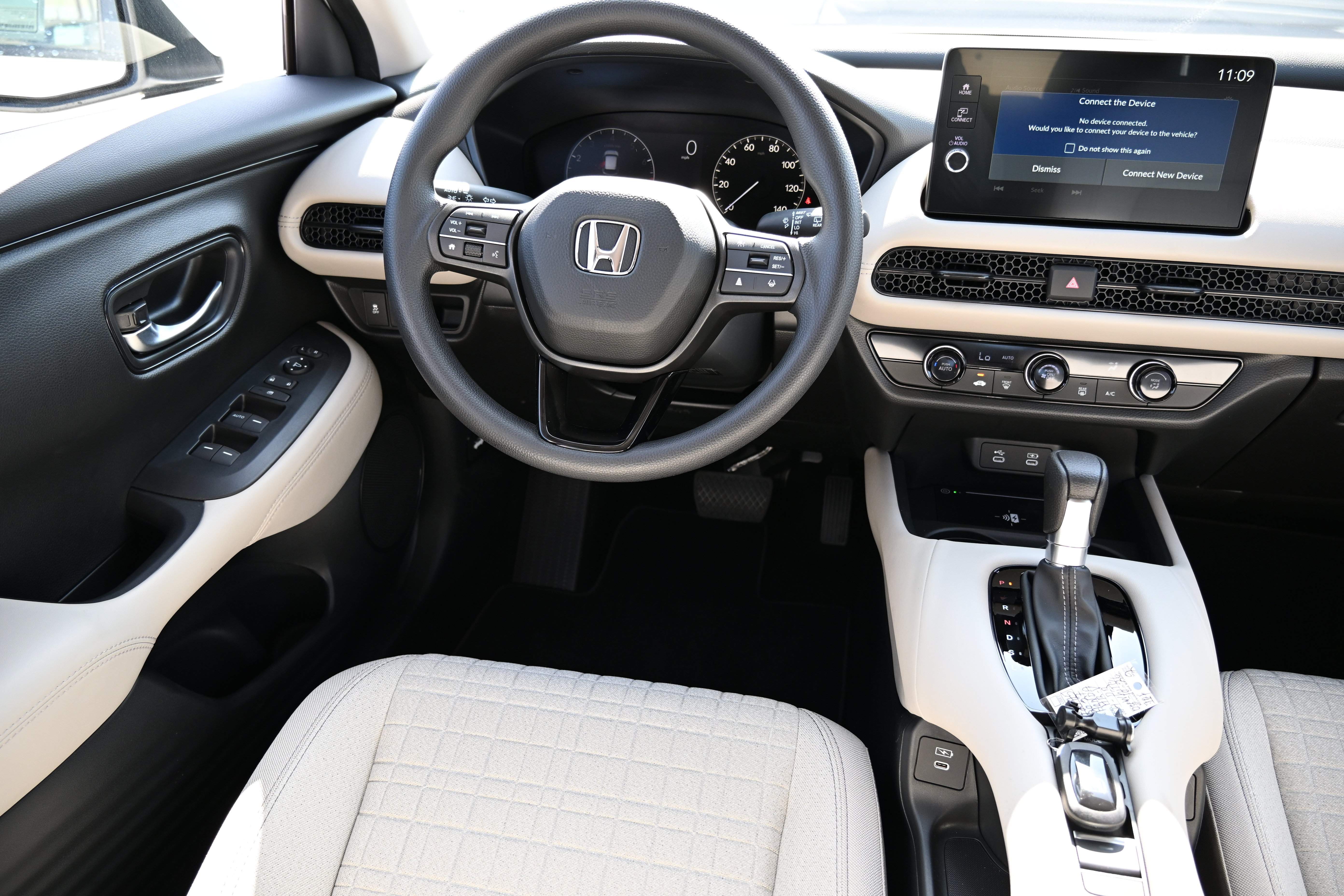 New 2027 Honda HR-V LX image 10
