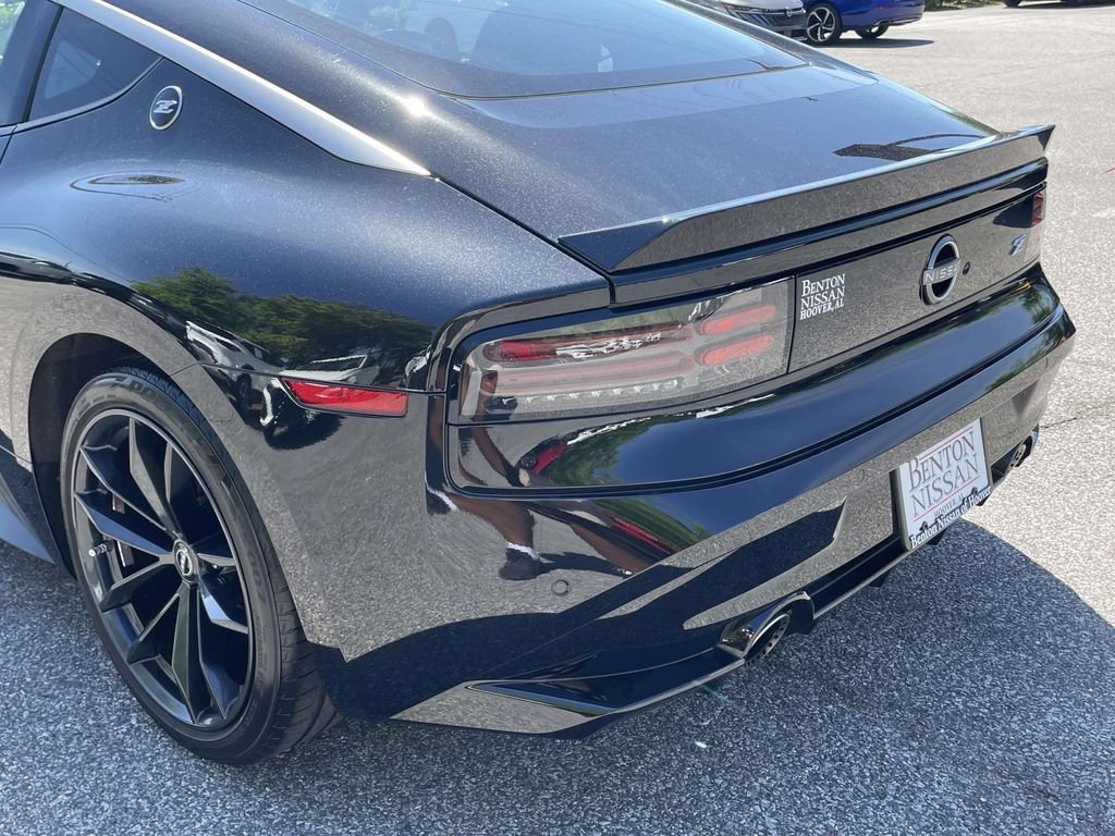 Used 2025 Nissan Z Performance w/ Floor Mat Package RWD image 12