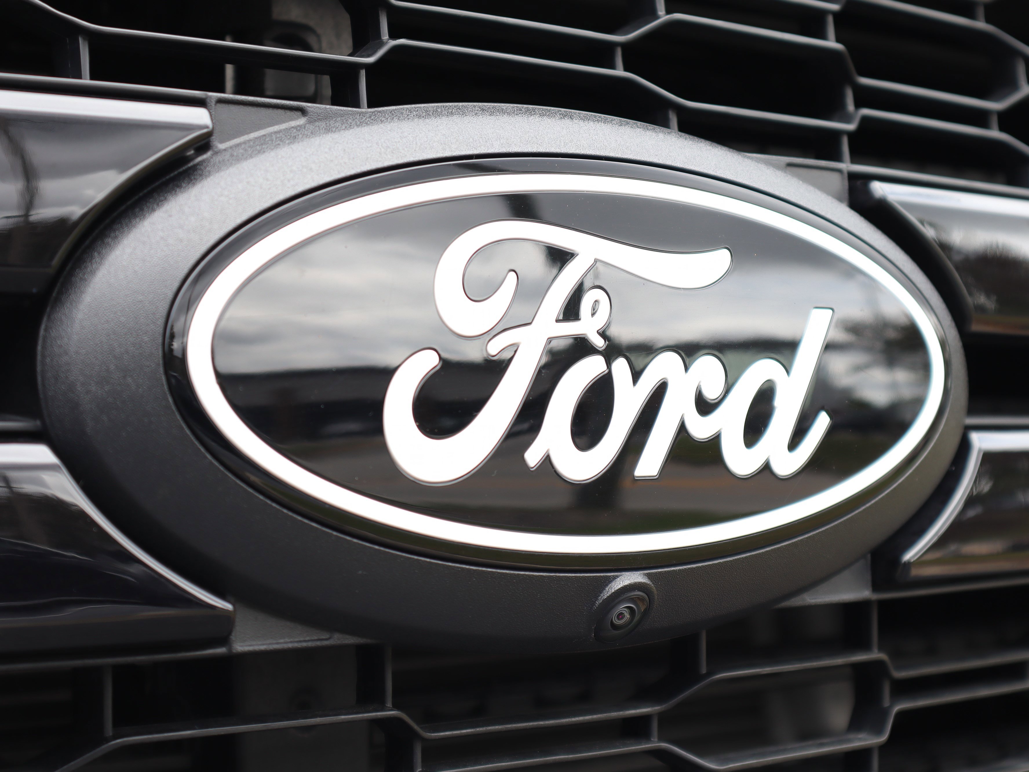 Used 2025 Ford F150 Lariat w/ Equipment Group 501A Mid image 34