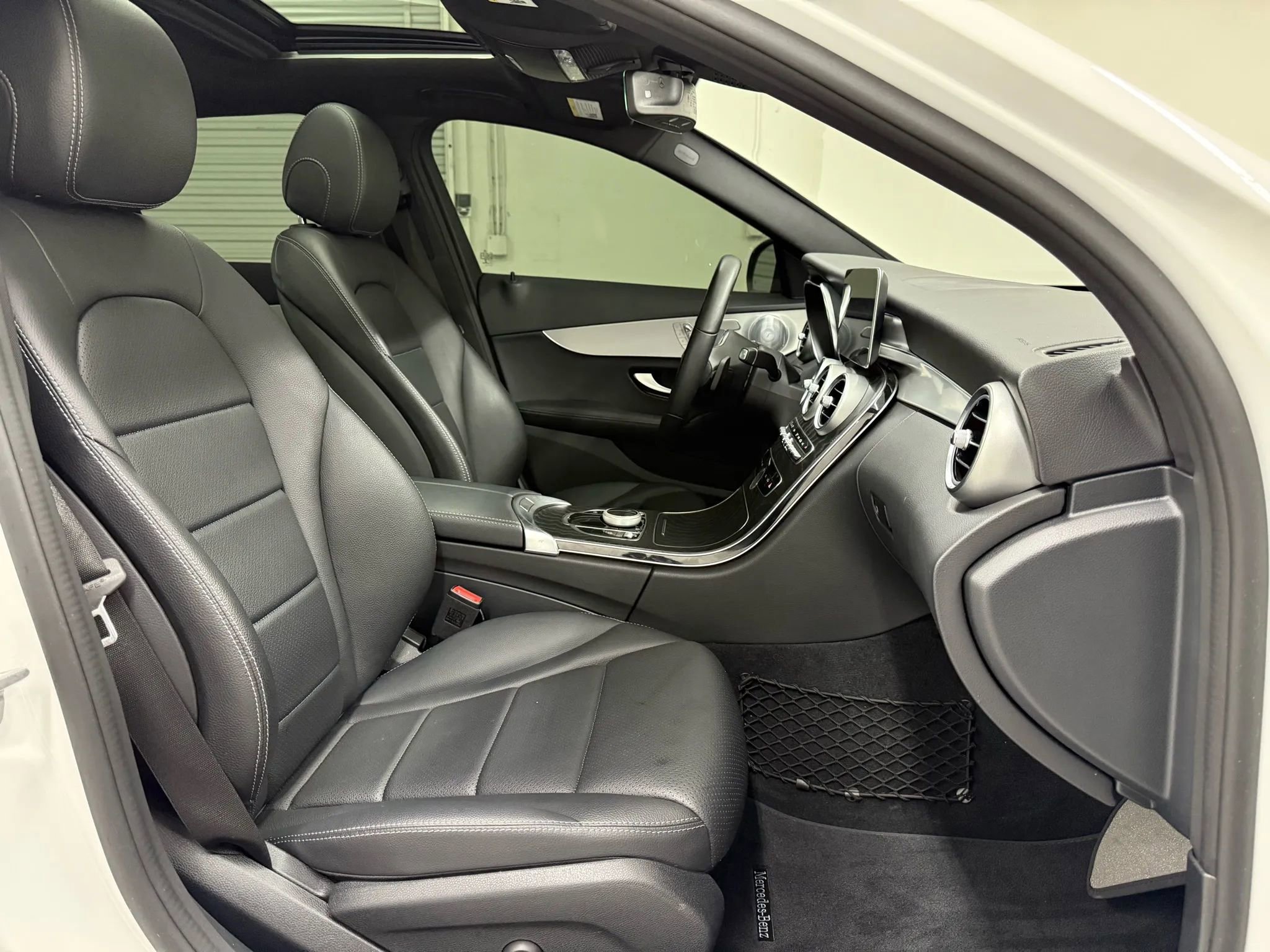 Used 2021 Mercedes-Benz C 300 Sedan image 12