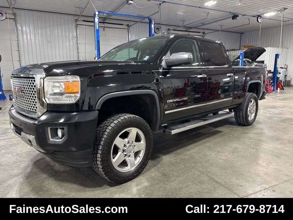 Used 2015 GMC Sierra 2500 Denali w/ Duramax Plus Package image 4