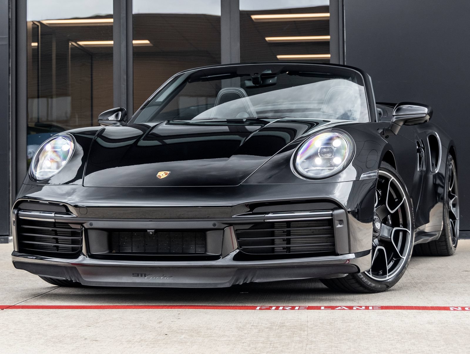Certified 2024 Porsche 911 Turbo AWD/4WD image 1