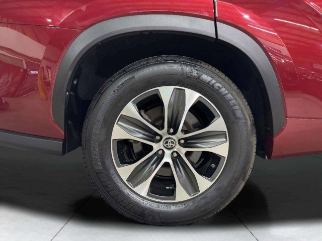 Used 2021 Toyota Highlander XLE image 70