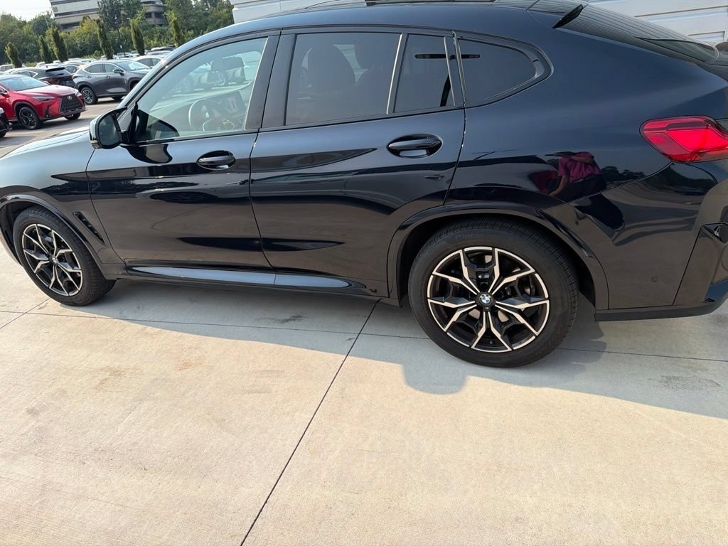 Used 2024 BMW X4 M40i w/ Premium Package AWD/4WD image 9