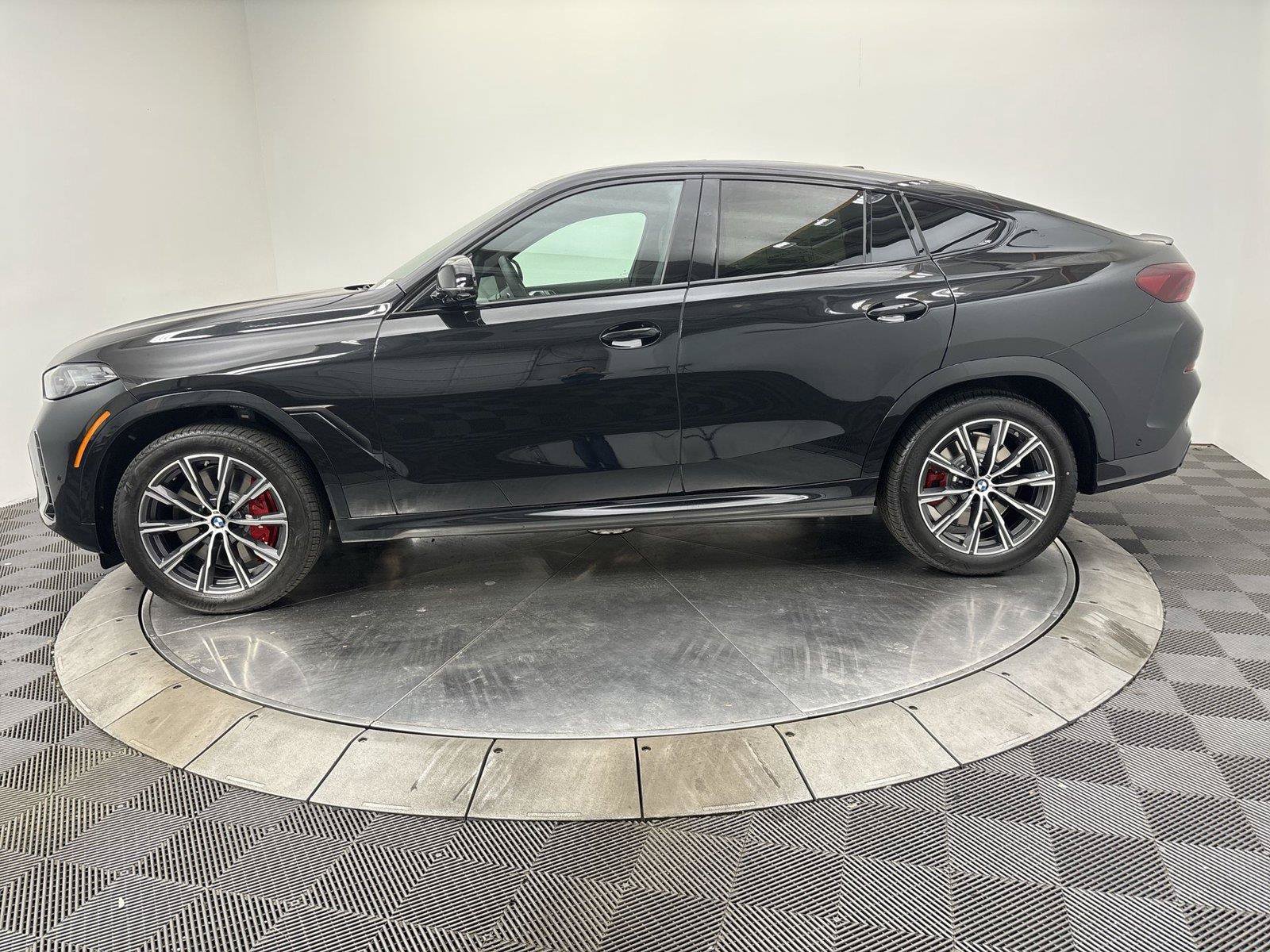 New 2027 BMW X6 M60i AWD/4WD image 15