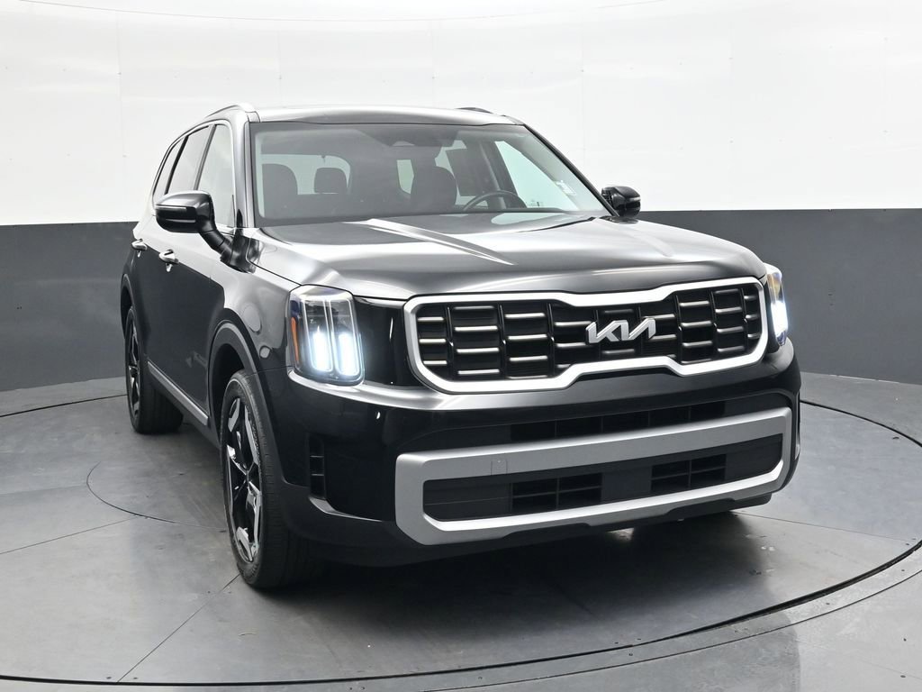 Used 2023 Kia Telluride S w/ S Sunroof Package image 1
