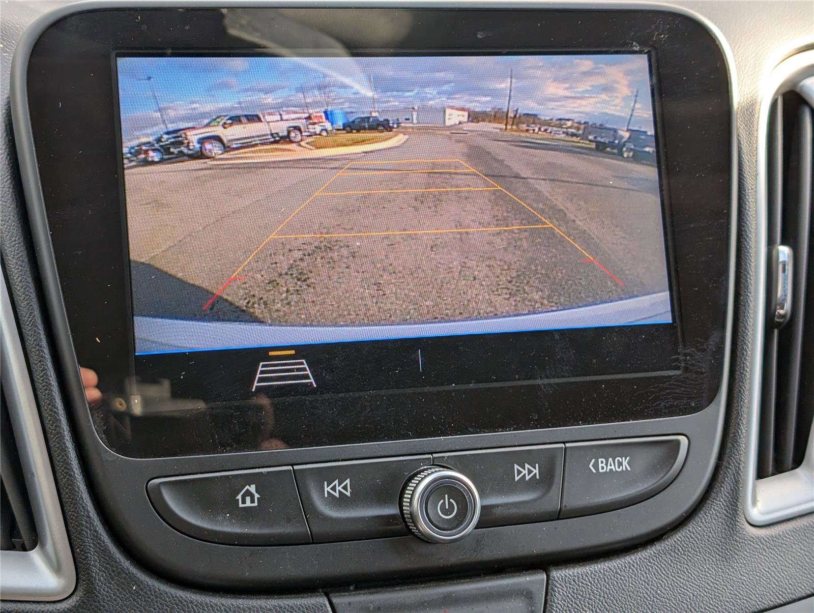 Used 2019 Chevrolet Malibu LS image 23