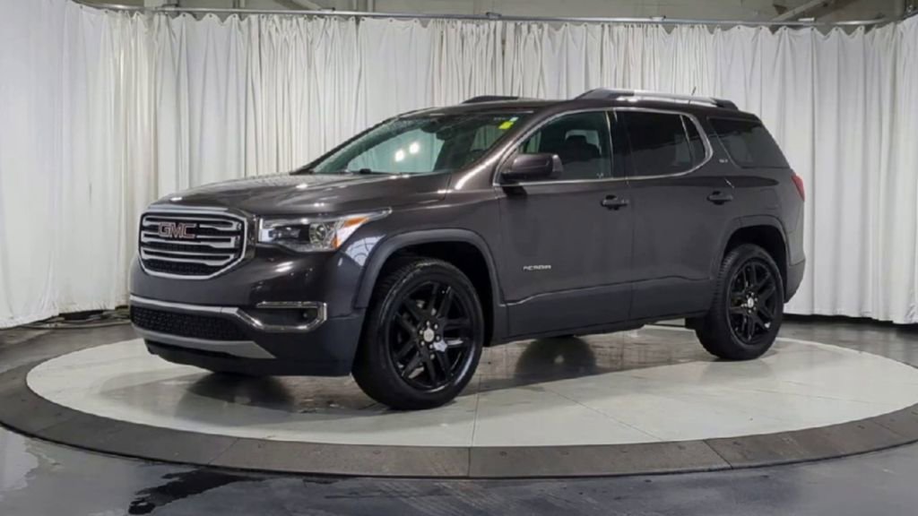 Used 2019 GMC Acadia SLT w/ LPO, Cargo Package AWD/4WD image 5