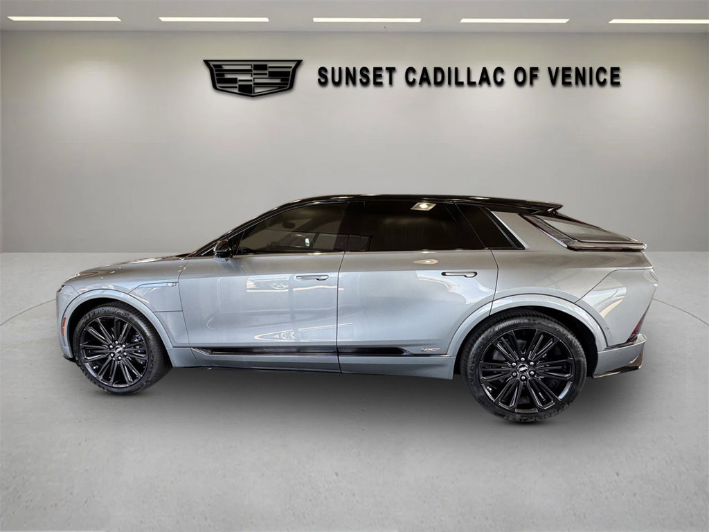 New 2026 Cadillac Lyriq V image 6