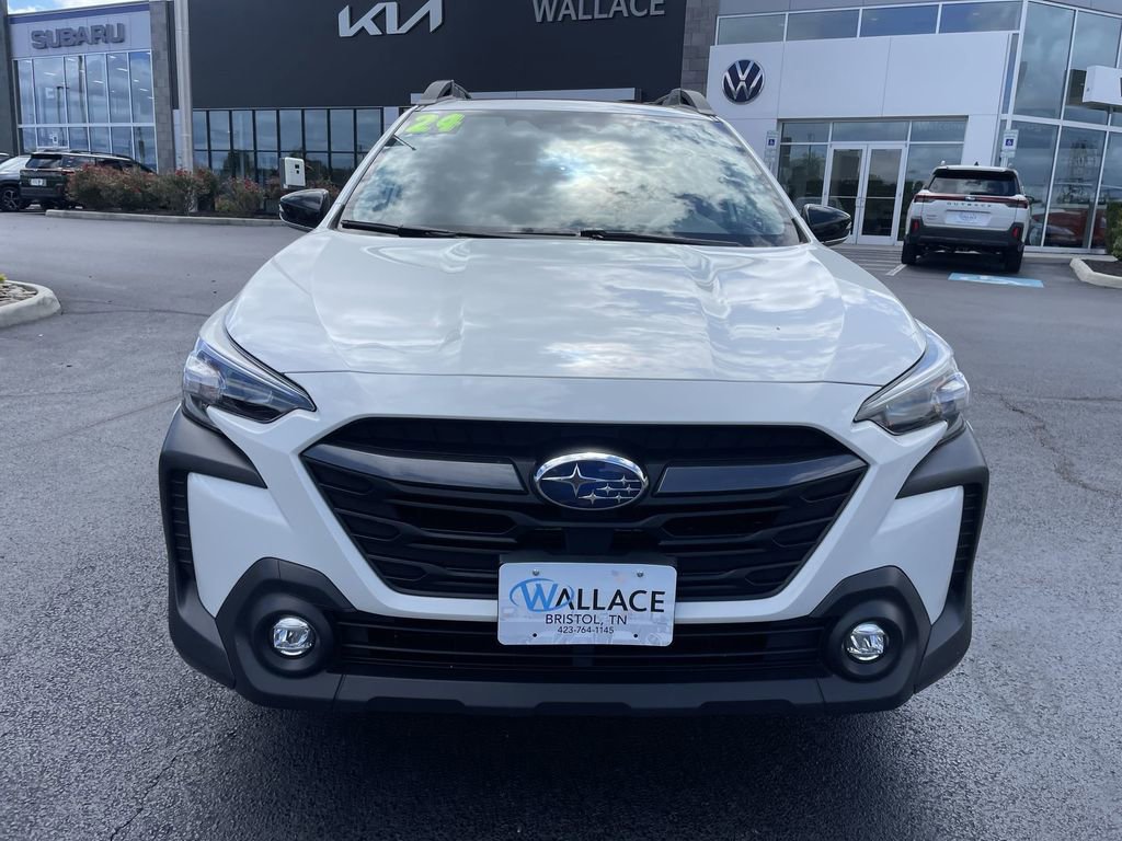 Used 2024 Subaru Outback Premium AWD/4WD image 2