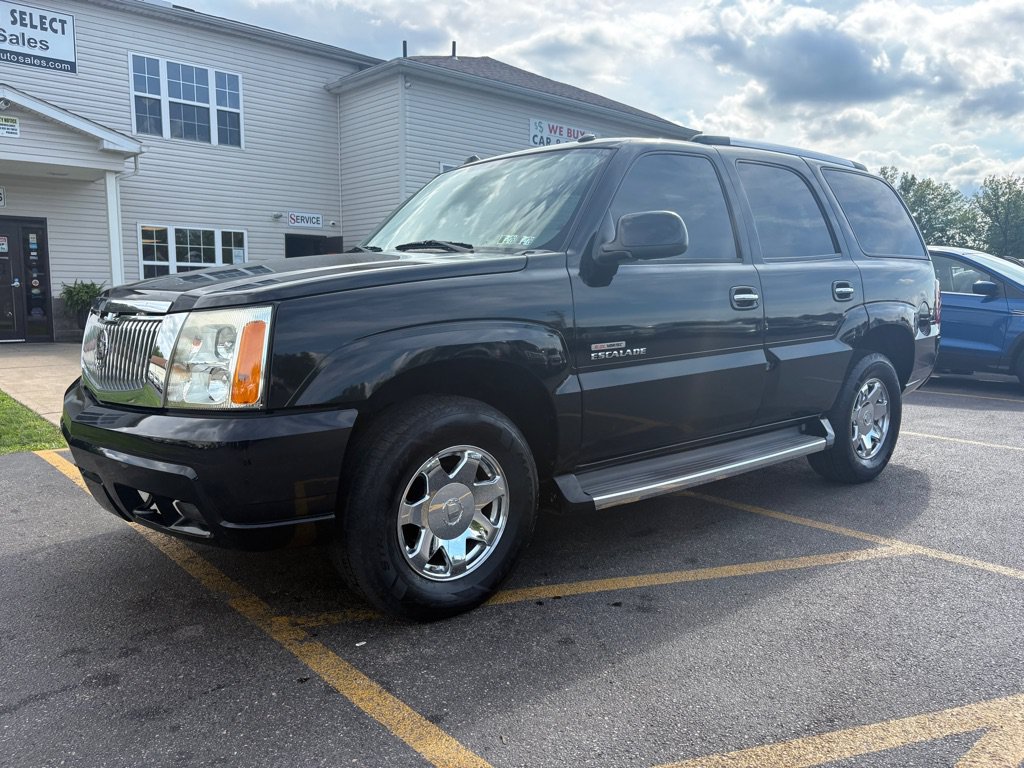 Used 2005 Cadillac Escalade AWD image 2