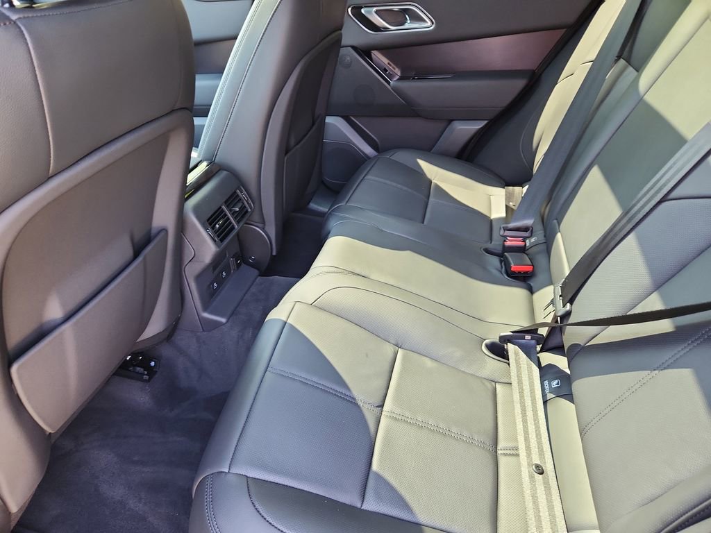 New 2026 Land Rover Range Rover Velar Dynamic SE image 5