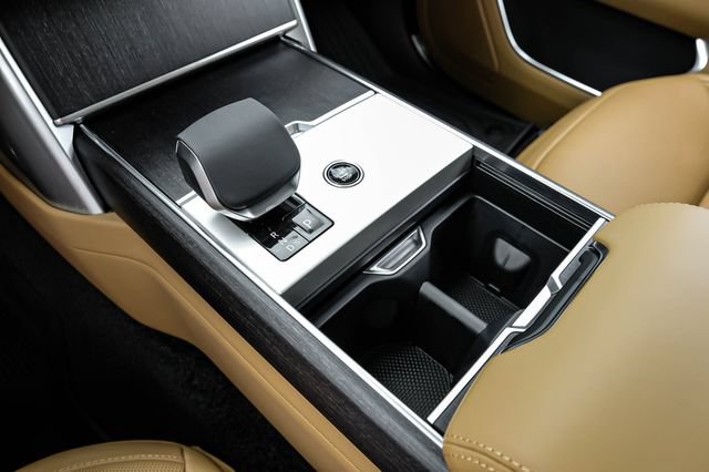 New 2026 Land Rover Range Rover SE AWD/4WD image 31