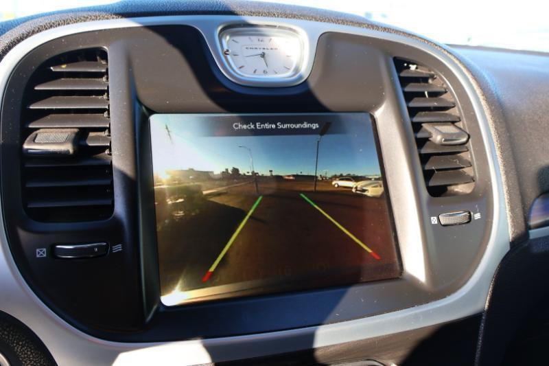 Used 2022 Chrysler 300 Touring w/ Sport Appearance Package RWD image 16