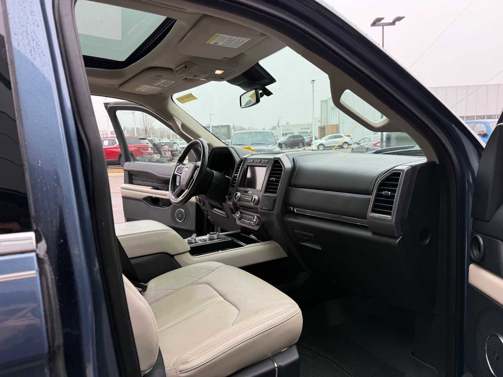 Used 2018 Ford Expedition Platinum image 13