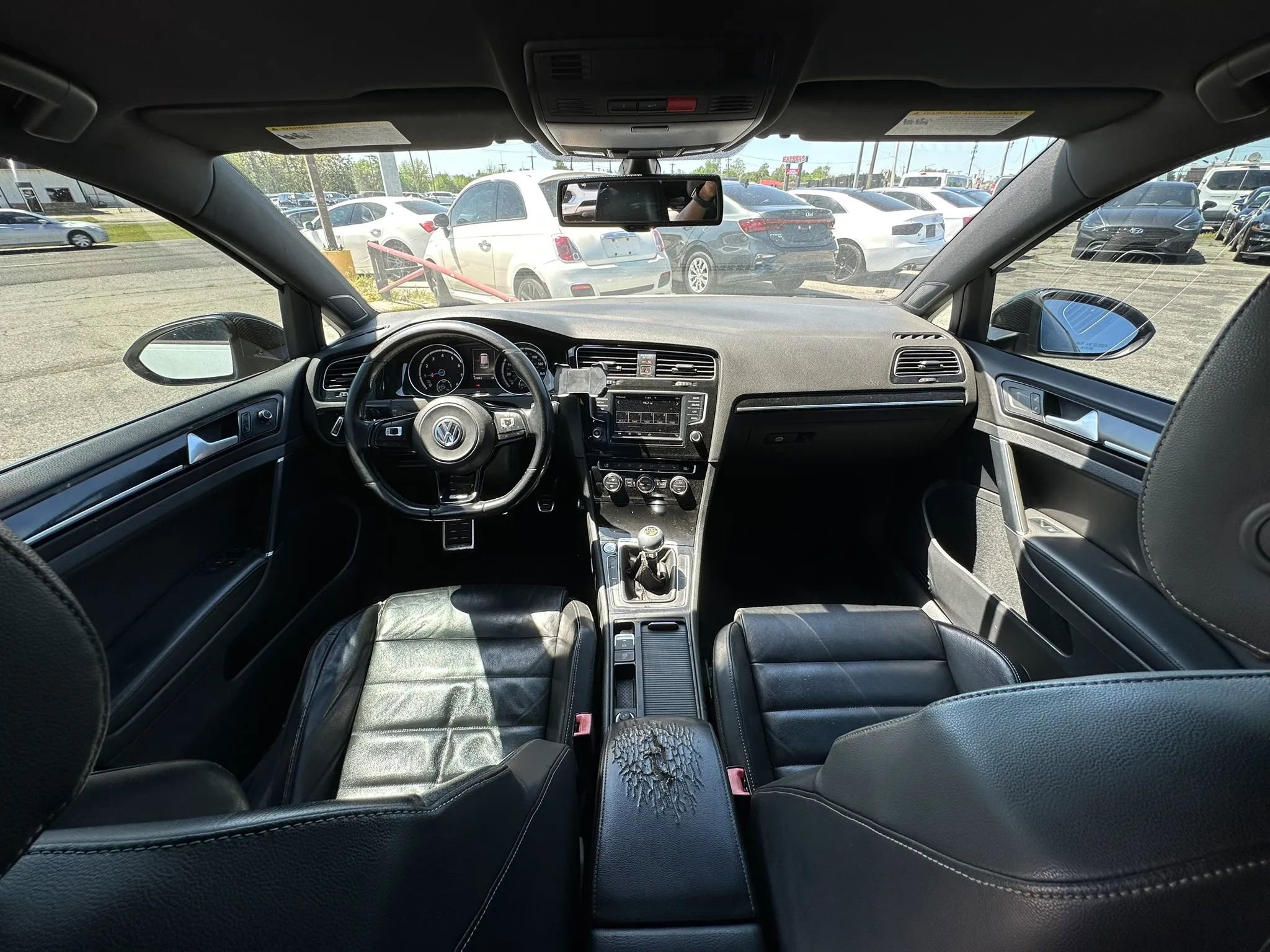 Used 2016 Volkswagen Golf R 4-Door AWD/4WD image 2