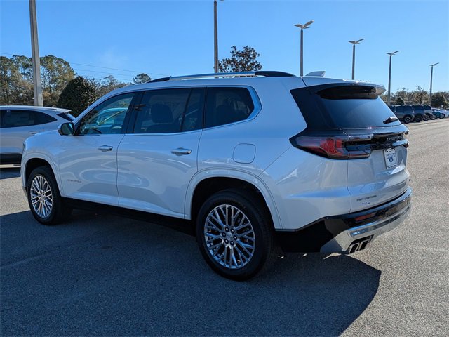 Used 2024 GMC Acadia Denali image 6