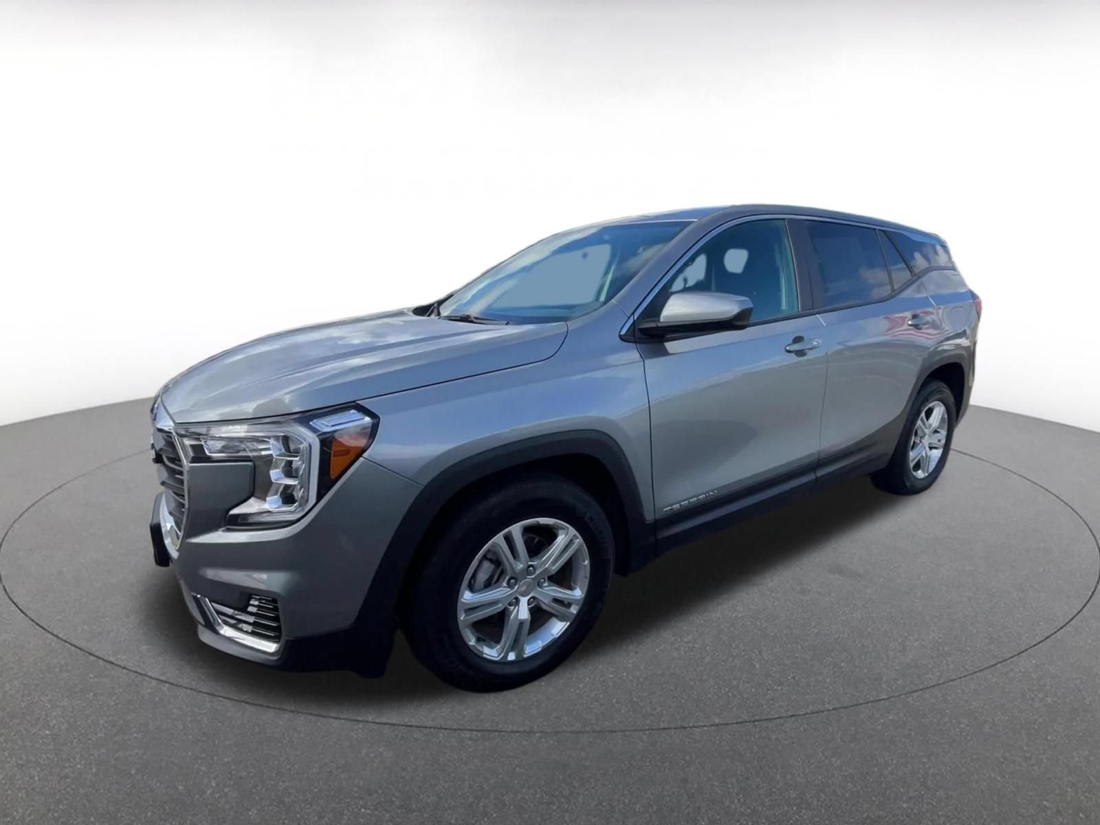Used 2024 GMC Terrain SLE FWD image 6