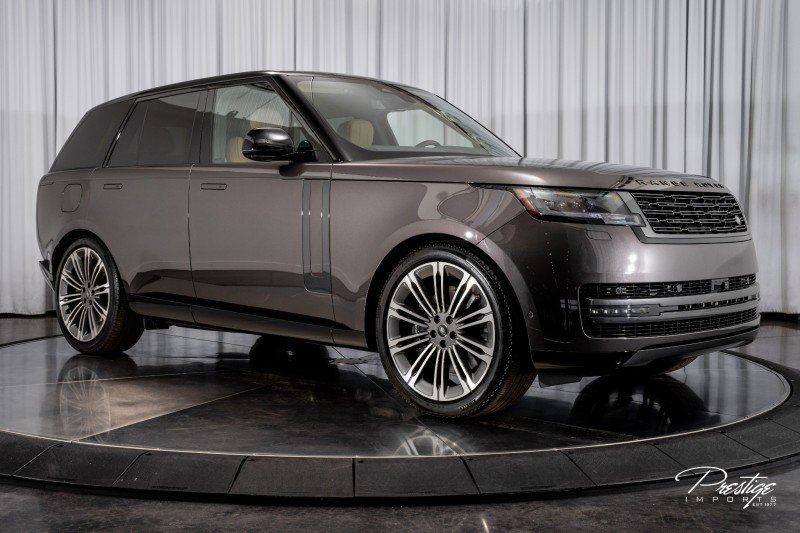 Used 2025 Land Rover Range Rover SE image 17