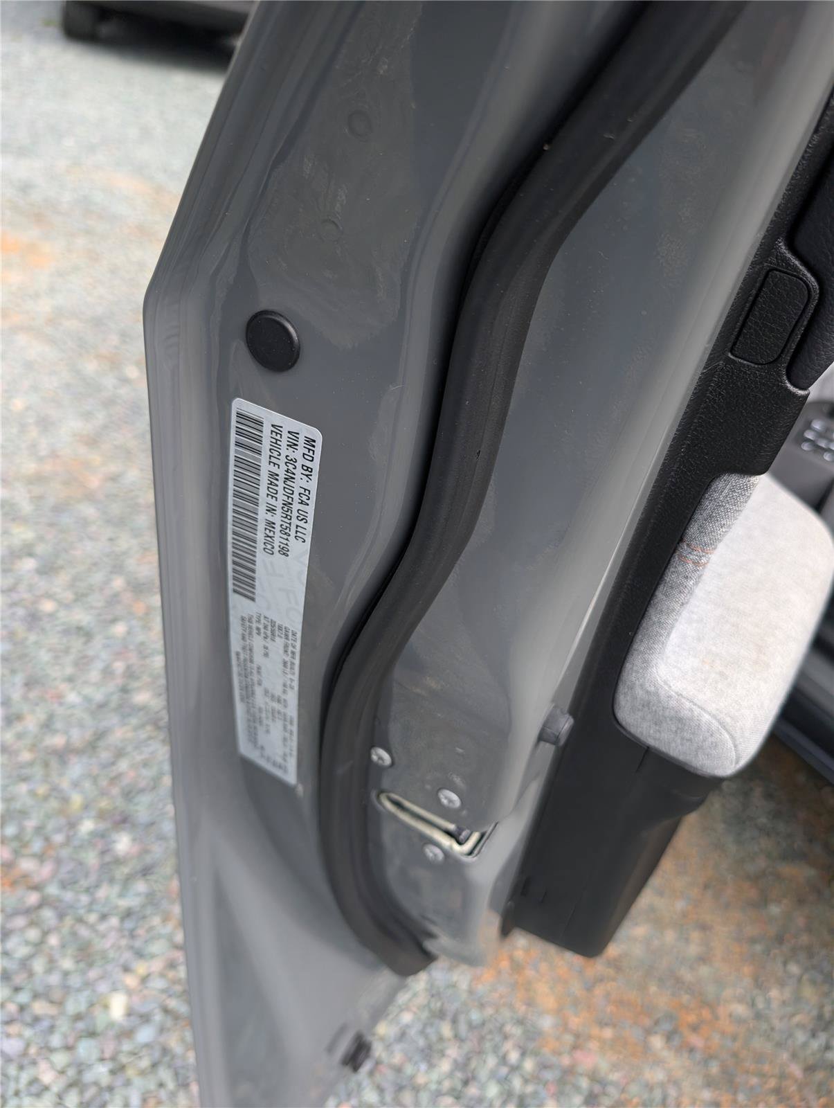 Used 2024 Jeep Compass Latitude AWD/4WD image 16