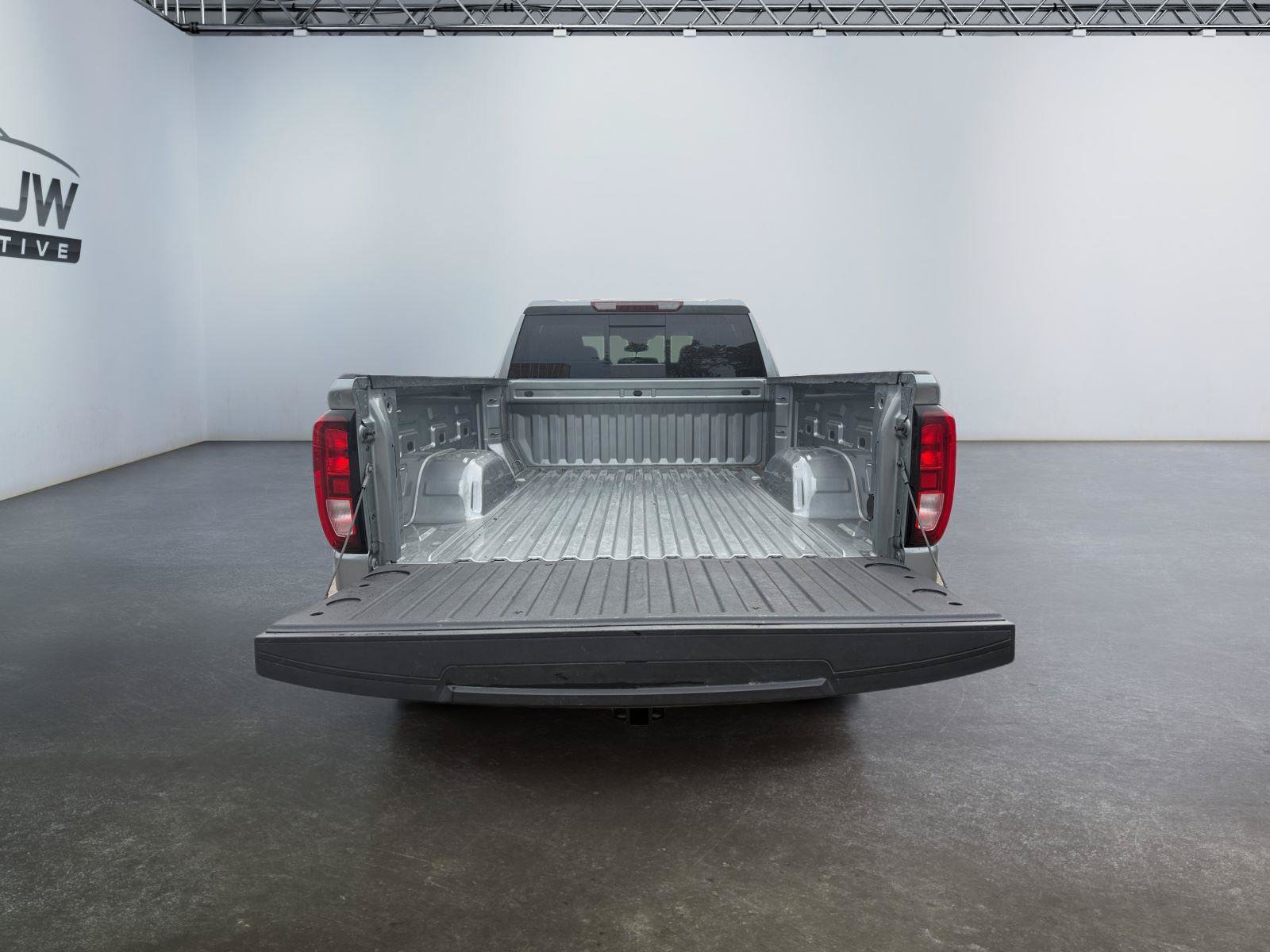 Used 2024 GMC Sierra 1500 SLE w/ Preferred Package AWD/4WD image 21