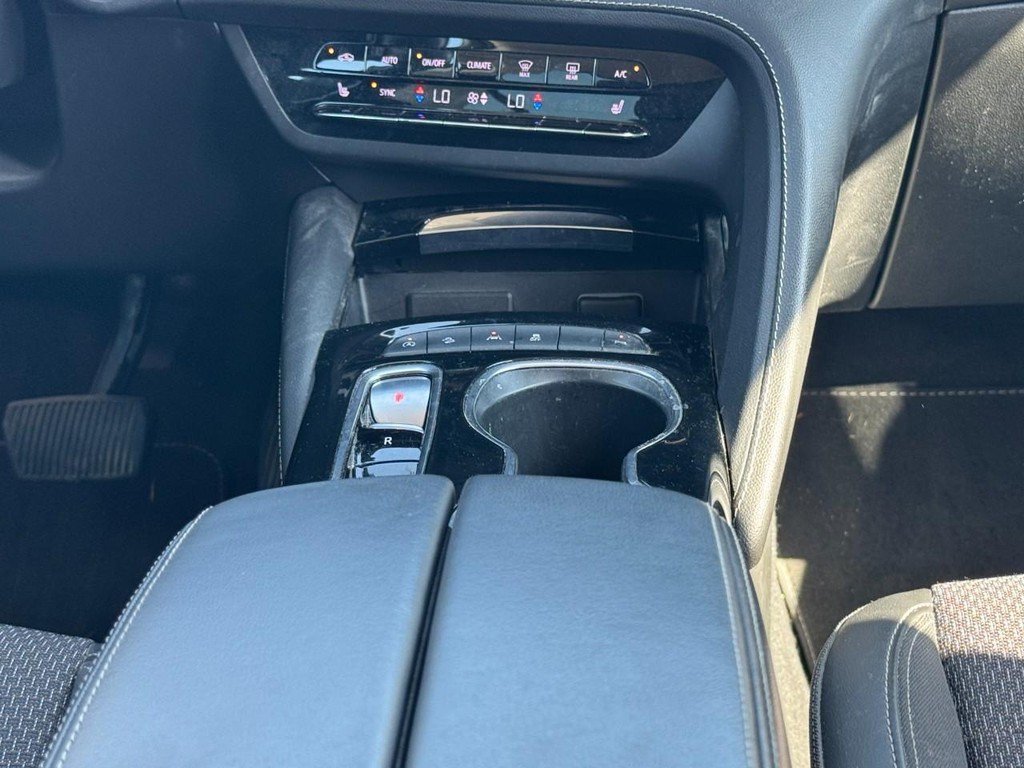 Used 2021 Buick Envision Preferred AWD/4WD image 17